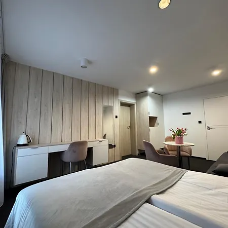 Viola Guest house